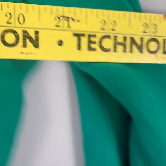 Carolyn Taylor Chic Pablo Pepper Green Button Mock Neck Sweater NEW - Picture 8 of 10